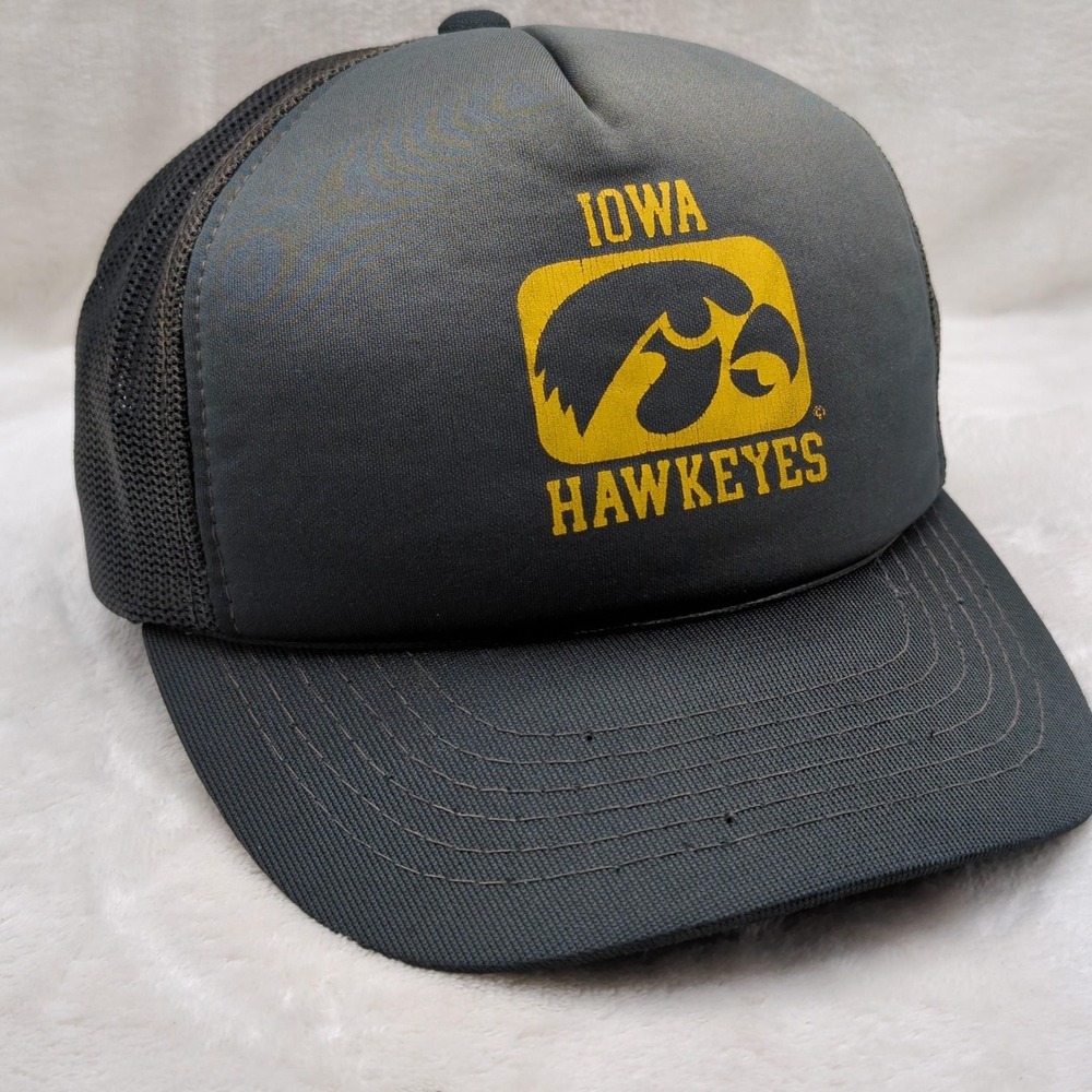 VINTAGE Iowa Hawkeyes Hat Cap Snap Back Black Yellow Foam Front Trucker 80s NCAA
